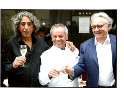 Jean-Paul Arabian avec Wolfgang Puck (qui célébrait ses 60 ans) et Alain Ducasse, réunis à Paris. Jean-Paul Arabian avec Wolfgang Puck (qui célébrait ses 60 ans) et Alain Ducasse, réunis à Paris.