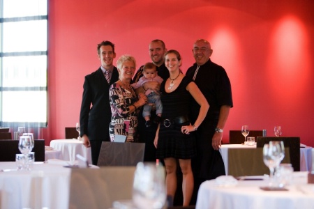 La famille Cazaux au grand complet. La famille Cazaux au grand complet.