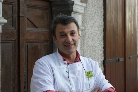 Serge Latour, le chef-propriétaire du Relais du Castera. Serge Latour, le chef-propriétaire du Relais du Castera.