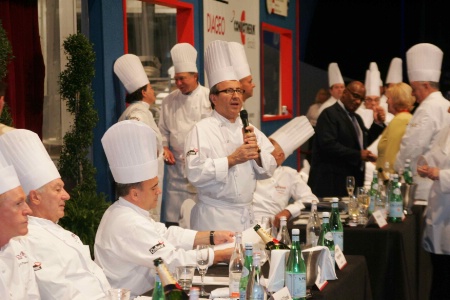 Daniel Boulud aux commandes du Bocuse d'or USA. Daniel Boulud aux commandes du Bocuse d'or USA.