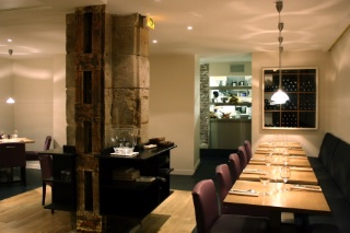 Salle du restaurant Claude Colliot, dans le quartier du Marais à Paris (IVe).