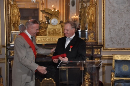 Jean-Pierre Kelche, Grand Chancelier de Légion d’Honneur et  Jean-François Girardin, chef de cuisine à l’Hôtel Ritz.