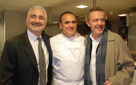 Guy Savoy, Jean-Georges Vongerichten et Alain Passard. Guy Savoy, Jean-Georges Vongerichten et Alain Passard.