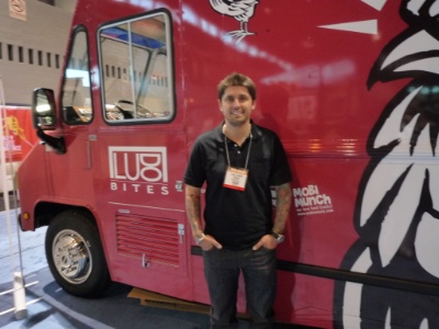 Ludovic Lefebvre présente son nouveau camion au NRA à Chicago. Ludovic Lefebvre présente son nouveau camion au NRA à Chicago.
