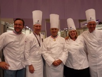 Autour de Paul Bocuse : Emmanuel Renaud, Éric Frechon, Lea Linster et Marc Haeberlin.
