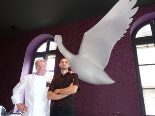 Une même passion de la gastronomie italienne anime Christian Têtedoie et Simon Huet, son chef de cuisine à La Testa d’Oca.