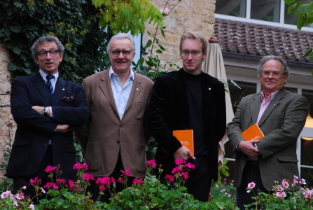 Xavier Labrousse, directeur général de Châteaux & Hôtels Collection, Alain Ducasse, président de Châteaux & Hôtels Collection, Laurent Plantier, directeur général d'Alain Ducasse Entreprise, et Régis Bulot, fondateur d'Auberges & Bistrots de France. Xavier Labrousse, directeur général de Châteaux & Hôtels Collection, Alain Ducasse, président de Châteaux & Hôtels Collection, Laurent Plantier, directeur général d'Alain Ducasse Entreprise, et Régis Bulot, fondateur d'Auberges & Bistrots de France.