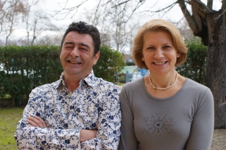 Hélène et Olivier Rossi : le plaisir d'être chez eux. Hélène et Olivier Rossi : le plaisir d'être chez eux.