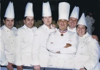 Quelques lauréats du Bocuse d’Or, qu'il a créé en 1987 : Michel Roth, Régis Marcon, Mathias Dahlgren, Bent Stiansen et Léa Linster.