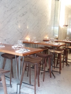 Ecrin de marbre, mobilier design.