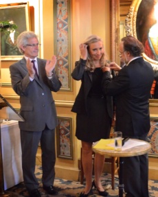 Jean-Michel Texier, président du directoire du groupe Frères Blanc, Michèle Villemur et Olivier Dassault.