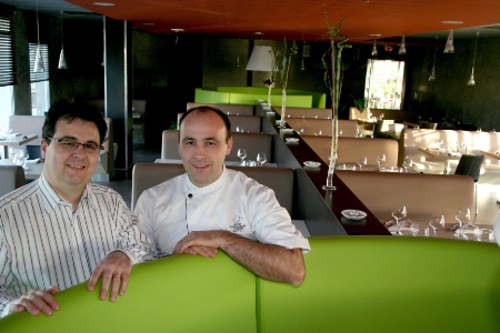 Stéphane Debaille et Olivier Douet mettent la gastronomie étoilée entre parenthèses au Lisita. Stéphane Debaille et Olivier Douet mettent la gastronomie étoilée entre parenthèses au Lisita.
