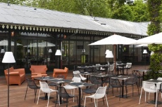 De 150 à 180 places en terrasse.