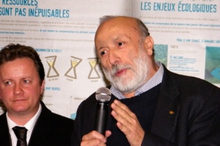 Stéphane Merceron, président d'Euro Gusto, aux côté de Carlo Pétrini, fondateur du mouvement, lors du salon qui s'est tenu .