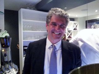 Loïc Evrard, heureux directeur du restaurant Sens Uniques.