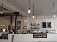 Le bar de Coutume Café.