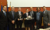 Sébastien Cavailles, MOF 2007 et vice-président de la CGB, Gérard Claudel, président de Best Western France et parrain de l'édition 2012, les lauréats Olivier Alglave (Le Meurice) et Joanna Rosich du lycée ICF Béziers à Béziers, son professeur Eric Salvetat, Gérald Passédat, chef 3 étoiles Michelin au Petit Nice à Marseille qui représente Jaume Tapiès des Relais & Châteaux, et Franck Languille, président de la CGB.