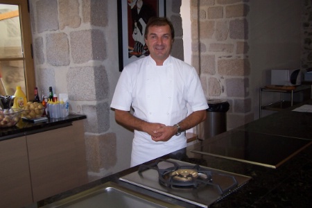 'Nous travaillons dans l'esprit des grandes brasseries parisiennes, assure Pascal Robert, chef du Café République et fondateur de l'école culinaire Parole de chef.