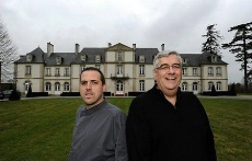 Nicolas Fages, le chef, et Jean-Marie Batran, propriétaire du Château de Sully.