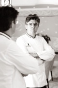 Pour son premier coup de feu chez un étoilé, le chef Didier Aniès, chef du Grand Hôtel du Cap Ferrat, reconnaît qu'il était 'dépassé par les événements'.