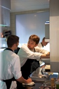 Philippe Bélissent salue 'l'enseignement à l'ancienne' qu'il a reçu, notamment au Laurent à Paris. Aujourd'hui, son restaurant le Cobéa, dans le XIVe arrondissement, est auréolé d'une étoile Michelin.