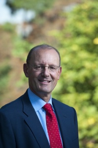 'Les concepts qui sont un mélange entre restauration rapide et vente à emporter sont dans l'air du temps', souligne Bertrand Lozé, directeur général d'Elior Concessions 'Les concepts qui sont un mélange entre restauration rapide et vente à emporter sont dans l'air du temps', souligne Bertrand Lozé, directeur général d'Elior Concessions