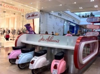 Le bar à glaces Delucci à Westfield.