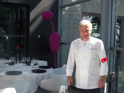 Christian Têtedoie espère décrocher une 2e étoile avec son restaurant gastronomique situé sur les hauteurs de Lyon. Christian Têtedoie espère décrocher une 2e étoile avec son restaurant gastronomique situé sur les hauteurs de Lyon.