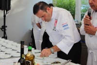 Patrice Vulin, La Chèvre d'Or à Eze : Grosses langoustines royal au naturel, les pinces en mayonnaise d'avocat et pommes granny-smith.