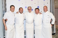 Alain Ducasse et les chefs australiens et néo-zelandais De gauche à droite: Geoffrey Scott, Guillaume Brahimi, Alain ducasse, Tetsuya Wakuda et Serge Dansereau.