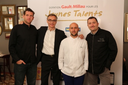 De gauche à droite : Alexandre Mazzia, Côme de Cherisey, directeur général du Gault&Millau, Antoine Gandon et Benjamin Collombat. De gauche à droite : Alexandre Mazzia, Côme de Cherisey, directeur général du Gault&Millau, Antoine Gandon et Benjamin Collombat.