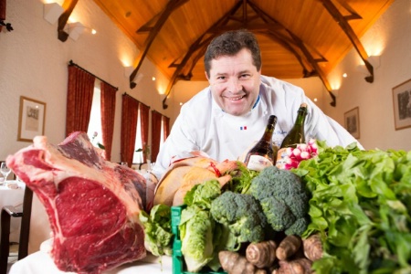 Didier Peschard s'insurge : 'Ce décret pénalise les cuisiniers désireux de s'engager pour la défense de la qualité et du goût des produits alimentaires'. Didier Peschard s'insurge : 'Ce décret pénalise les cuisiniers désireux de s'engager pour la défense de la qualité et du goût des produits alimentaires'.