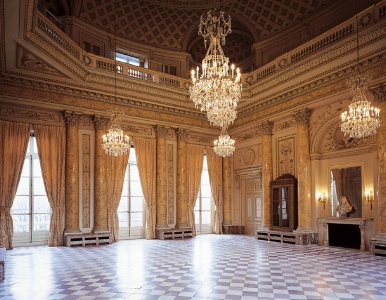 Une dizaine de salons s'ouvrent à l'événementiel à la Monnaie de Paris.