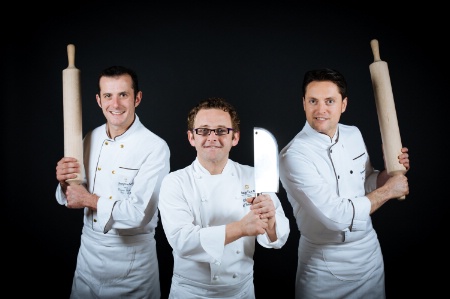 Thomas Guichard et François Bury, coachés par le chef exécutif Adjoint Olivier Pistre (au centre). Thomas Guichard et François Bury, coachés par le chef exécutif Adjoint Olivier Pistre (au centre).