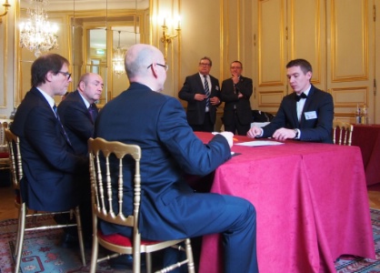 Epreuve d'encadrement et de management. Ici, les jurés ont pris le relais pour poser des questions aux candidats.