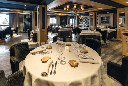 la salle de l'Ekrin, le restaurant du Kaïla.