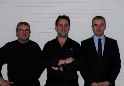 Michel Sarran avec son chef Xavier Blancou et son directeur de salle, Arnaud Ducroux.