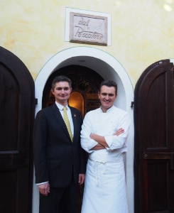 Les deux fils Santini : Alberto en salle (à gauche) et Giovanni en cuisine (à droite).
