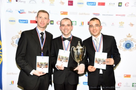 Les lauréats professionnels : (de gauche à droite) Jean-Sébastien Aubert (2e), Simon Verger (1er) et Jonathan Brunet (3e). Les lauréats professionnels : (de gauche à droite) Jean-Sébastien Aubert (2e), Simon Verger (1er) et Jonathan Brunet (3e).