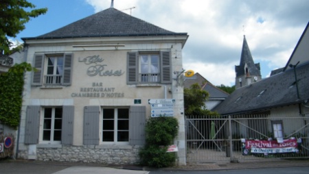 Le Clos au roses. Le Clos au roses.