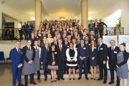 Le 20 juin dernier, l'AG de l'association Ô Service a représenté à ce jour le plus gros rassemblement de professionnels des métiers de service au restaurant Le 20 juin dernier, l'AG de l'association Ô Service a représenté à ce jour le plus gros rassemblement de professionnels des métiers de service au restaurant