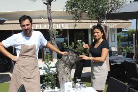Chloé Guerin et Pierre Guillouet, propriétaires d'Aux Planches.