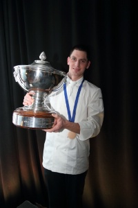 Jeremy Desbraux, le candidat Suisse, a remporté la 49e édition du prix culinaire Le Taittinger.