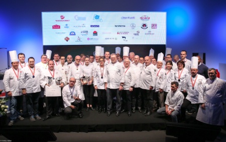 Les candidats et les membres du jury.