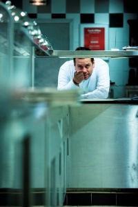 Arnaud Lallement : 'La première chose qui m'inspire, c'est le champagne. Il ne faut jamais oublier d'où on vient, où on se trouve et pour qui on cuisine.'