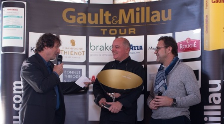 Marc Esquerré (Rédacteur en chef du guide national Gault&Millau), Michel Kayser (Gault&Millau d'or et Chef du restaurant Alexandre), Michel Sarran (Restaurant Michel Sarran). Marc Esquerré (Rédacteur en chef du guide national Gault&Millau), Michel Kayser (Gault&Millau d'or et Chef du restaurant Alexandre), Michel Sarran (Restaurant Michel Sarran).