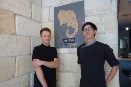 Anh Kha : la réussite de Gilles Nguyen, en cuisine (à droite), et Valentin Caurettes en salle.