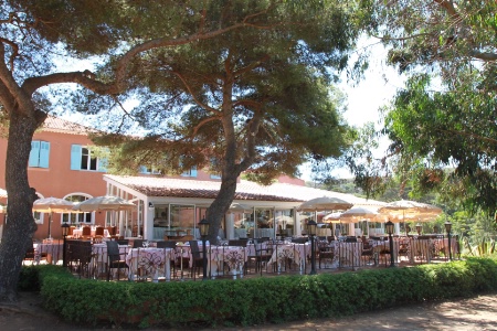 L'Olivier, le restaurant gastronomique du Mas du Langoustier.