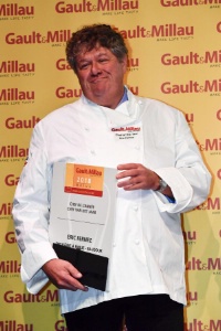 Eric Fernez du restaurant D'Eugénie à Emilie, à Baudour (Mons) a reçu le titre de chef de l'année en Belgique décerné par Gault&Millau. Eric Fernez du restaurant D'Eugénie à Emilie, à Baudour (Mons) a reçu le titre de chef de l'année en Belgique décerné par Gault&Millau.