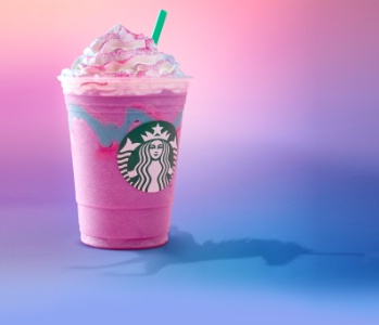 Le Unicorn Frappuccino de Starbucks. Le Unicorn Frappuccino de Starbucks.